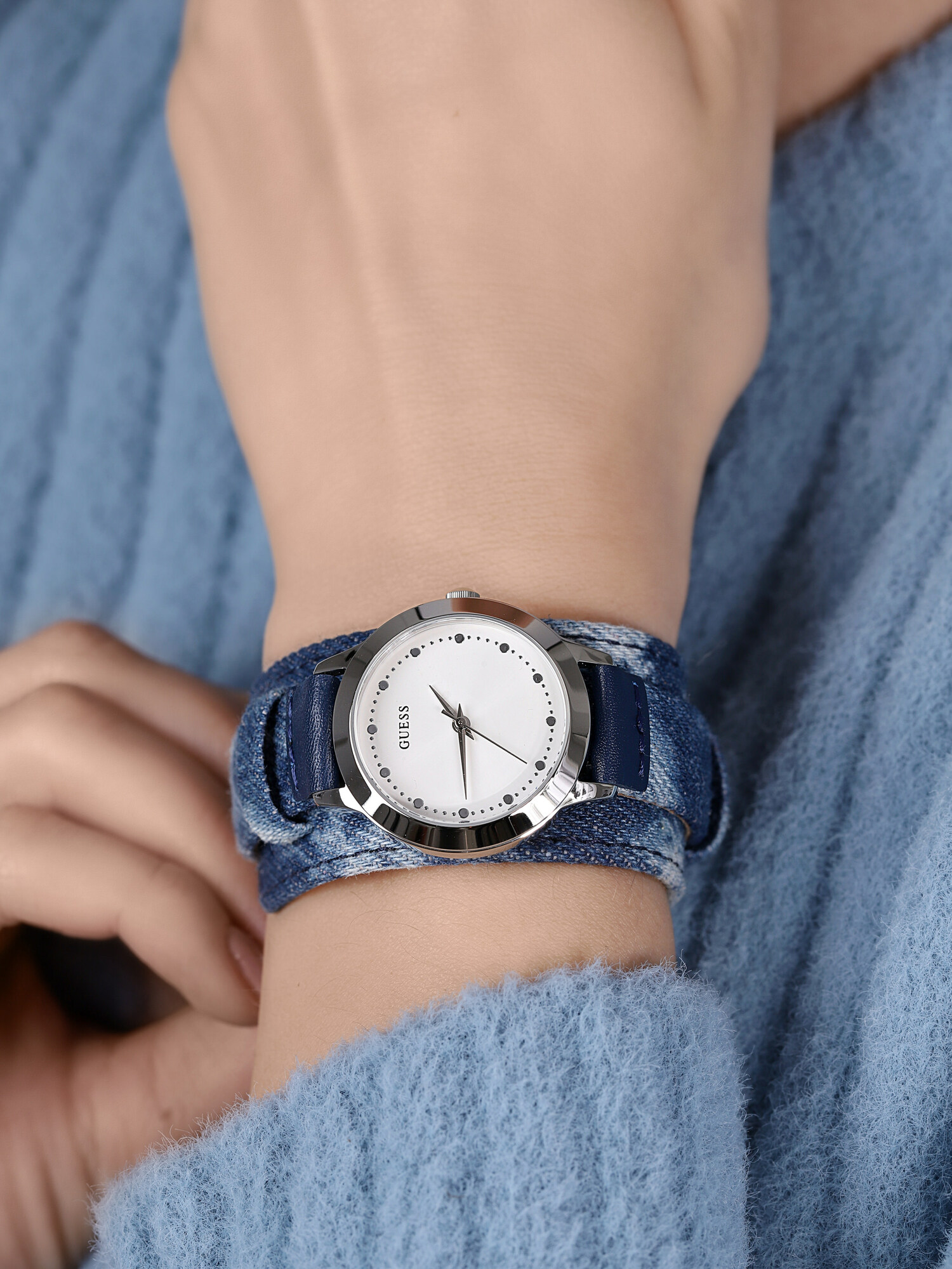 zegarek Guess W1151L3 kwarcowy damski Pasek - miniatura 3