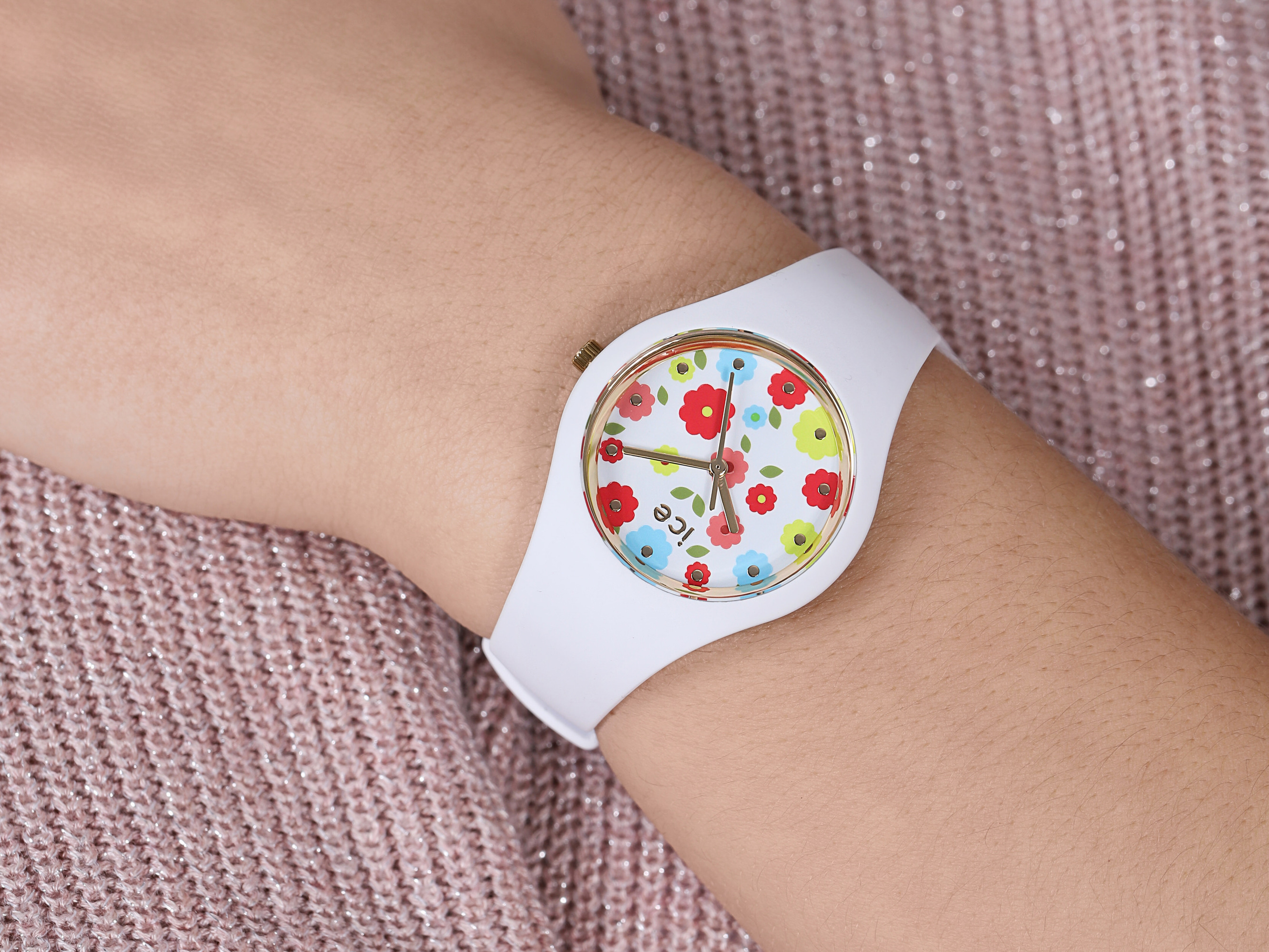 zegarek ICE Watch ICE.017582 biały Ice-Flower