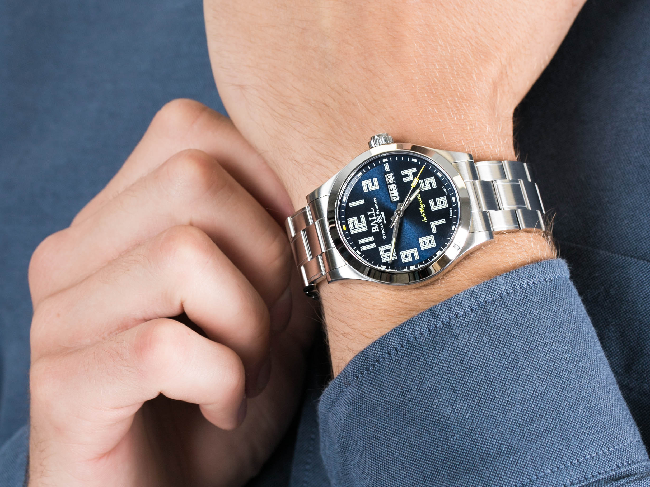 Ball NM2182C-S12-BE1 Engineer III StarLIGHT 40mm zegarek klasyczny Engineer III - miniatura 4