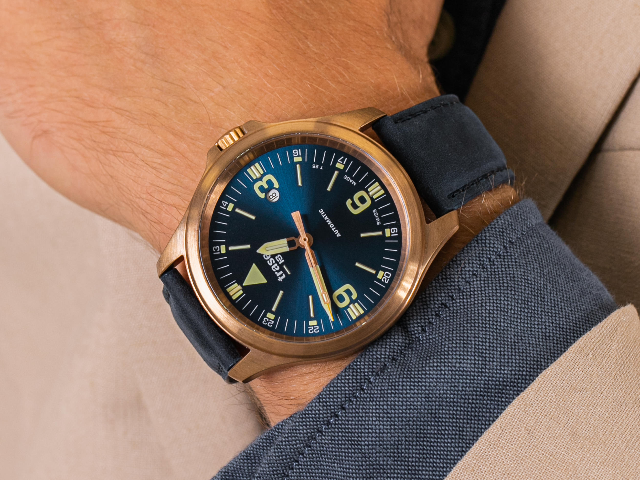 Traser TS-108074 P67 Officer Pro Automatic Bronze Blue zegarek klasyczny P67 Officer Pro - miniatura 4