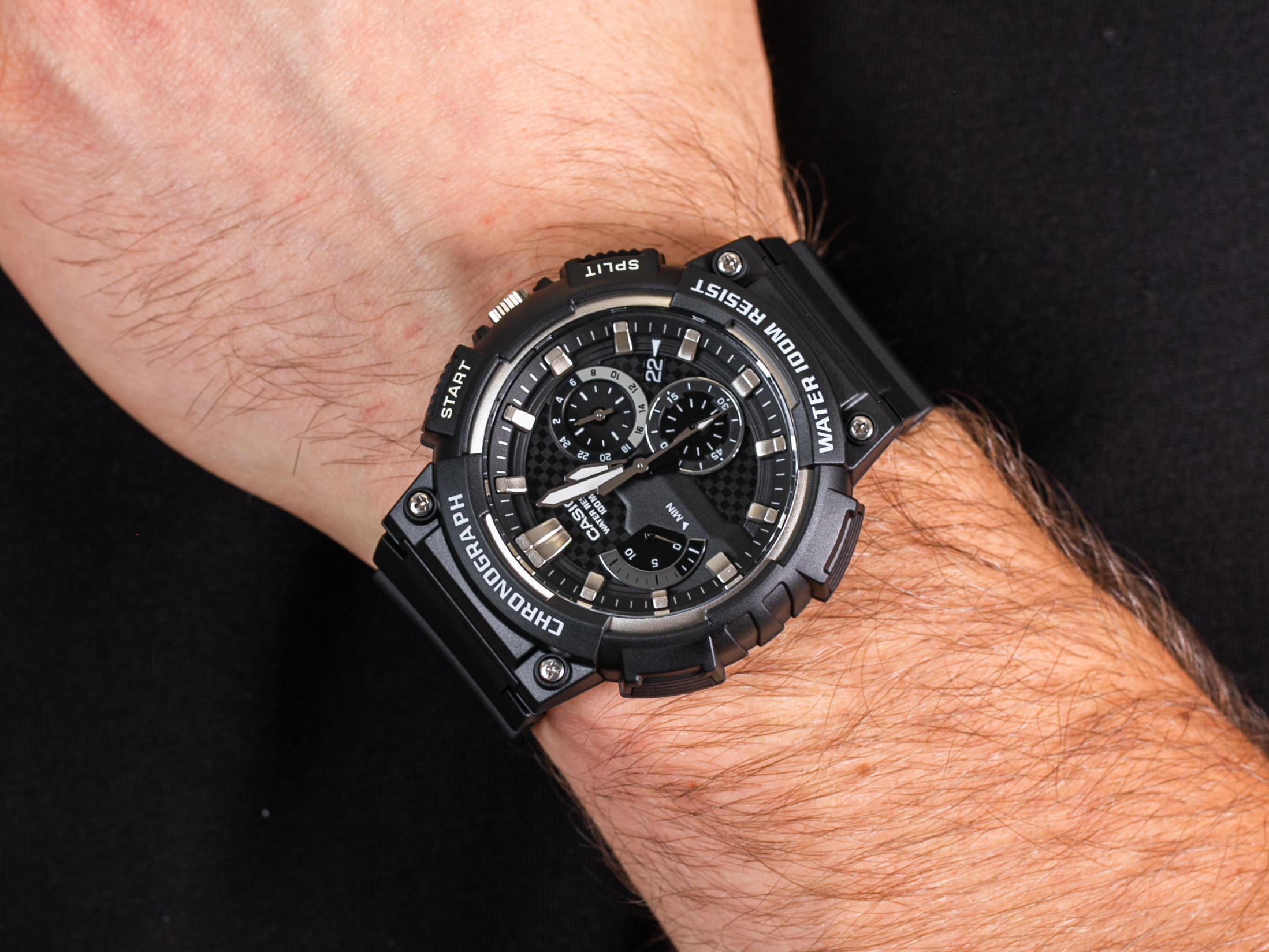 Casio MCW-200H-1AVEF zegarek sportowy Sportowe