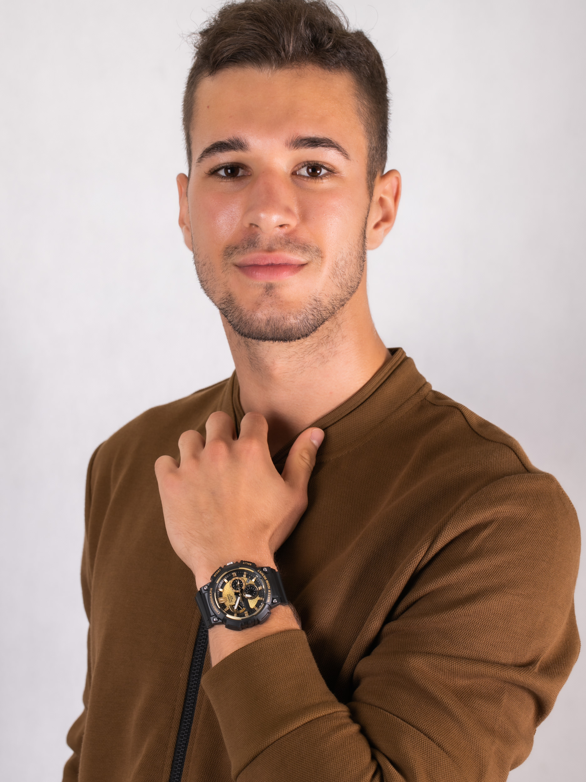 Casio MCW-200H-9AVEF zegarek męski Sportowe
