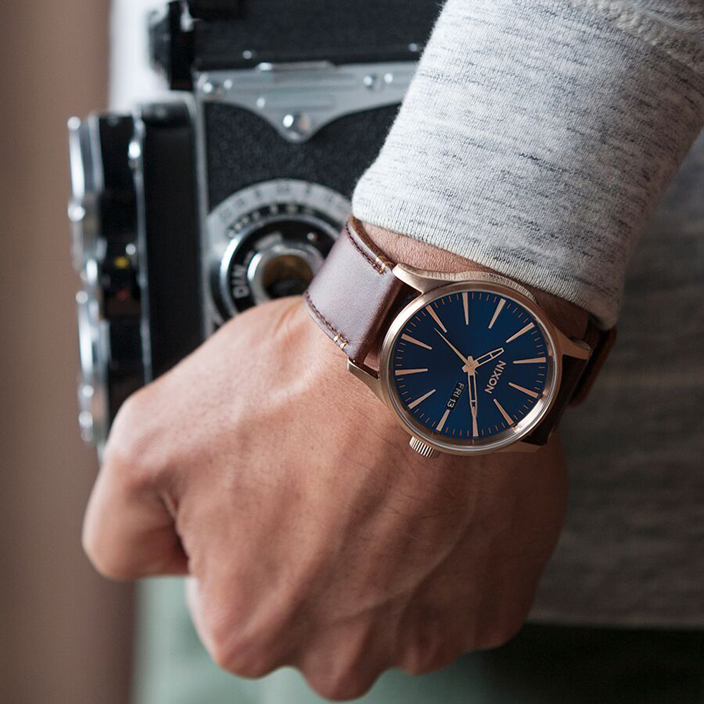 Nixon A105-1524 SET THE STUN zegarek klasyczny SENTRY LEATHER - miniatura 4
