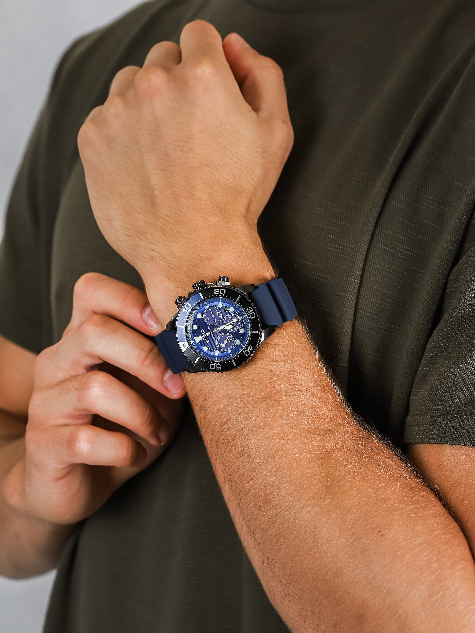 zegarek Seiko SSC701P1 Prospex Save The Ocean Diver Solar Chronograph 200m męski z chronograf Prospex - miniatura 3