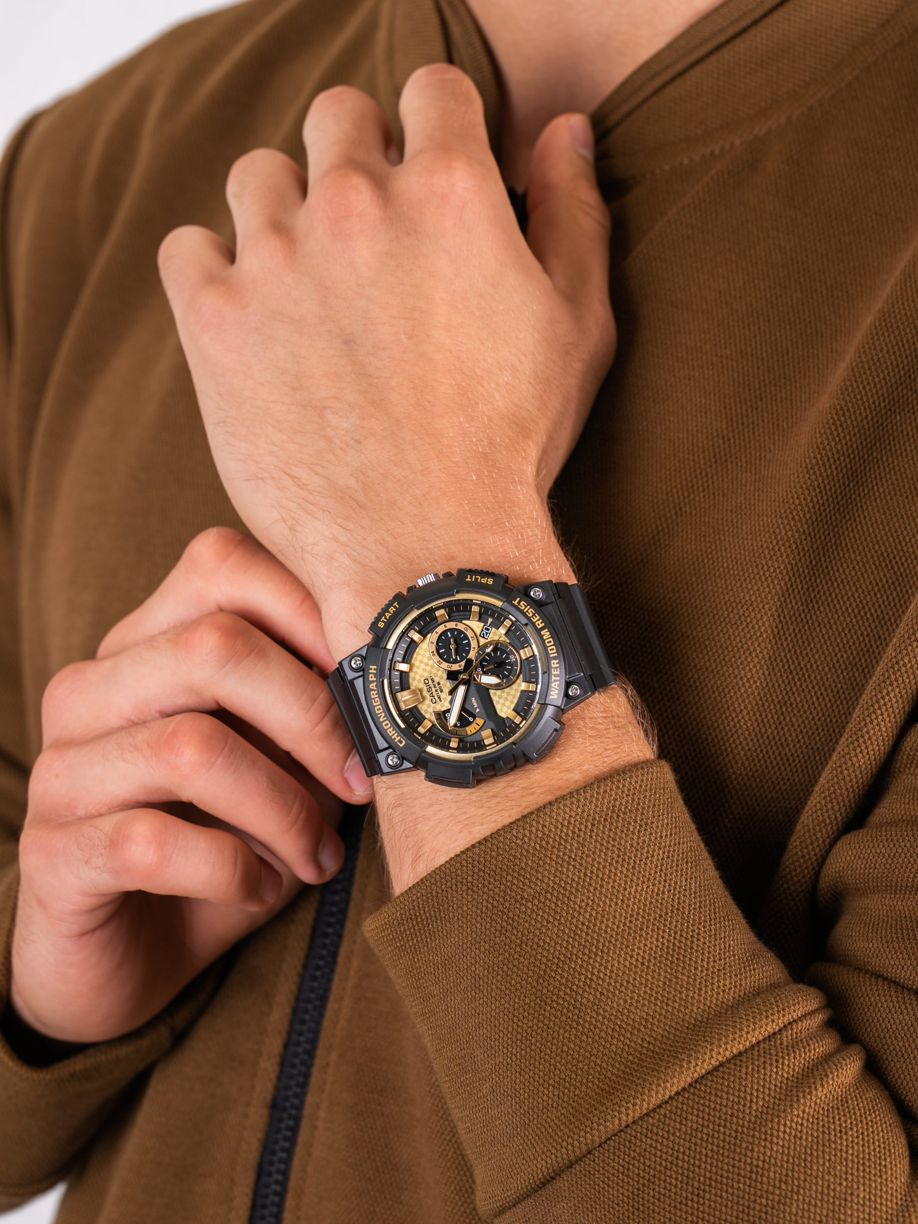 zegarek Casio MCW-200H-9AVEF męski z chronograf Sportowe