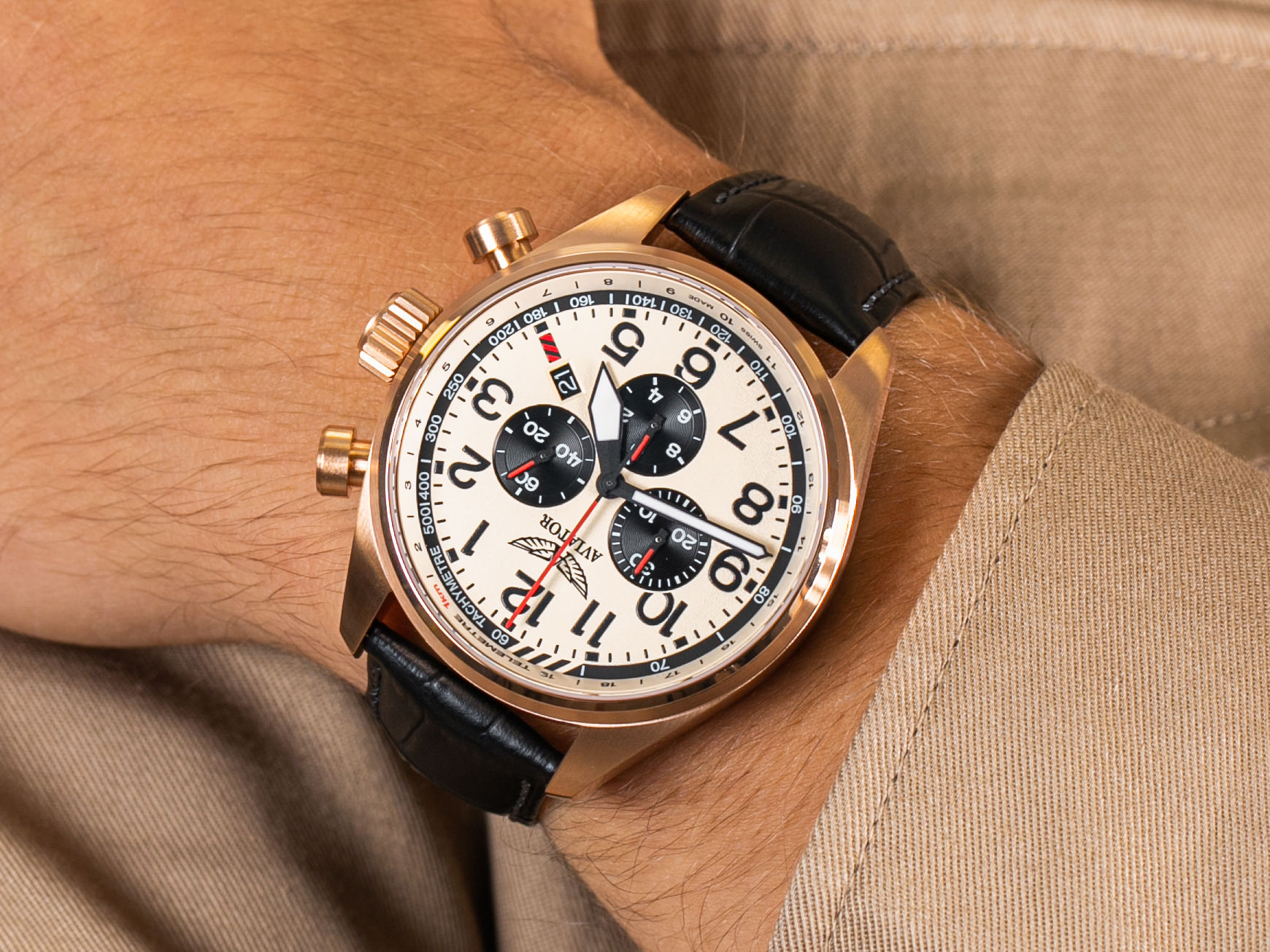 Aviator V.2.25.2.173.4 P45 CHRONO zegarek klasyczny Airacobra