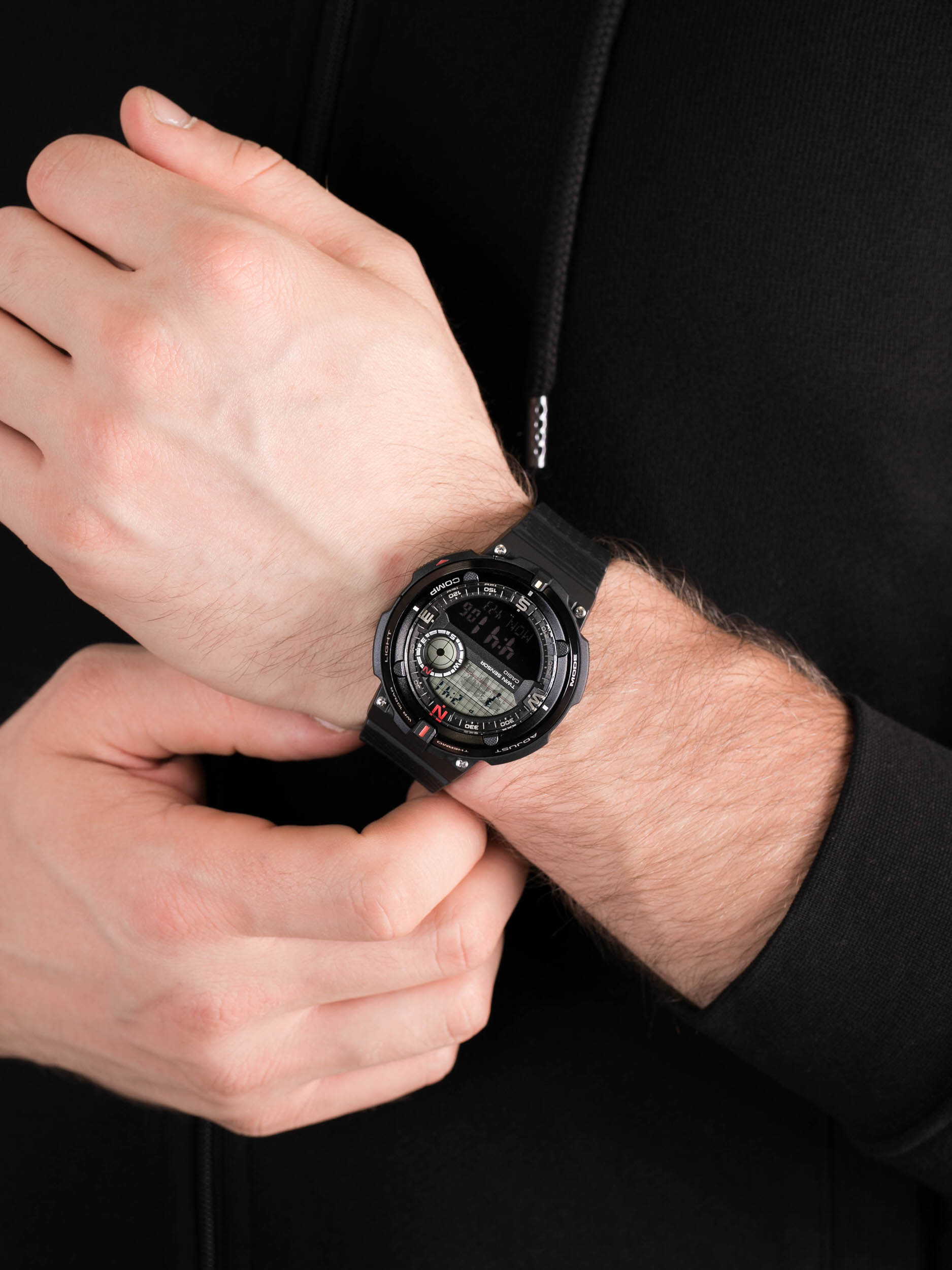 zegarek Casio SGW-600H-1BER męski z termometr Sportowe