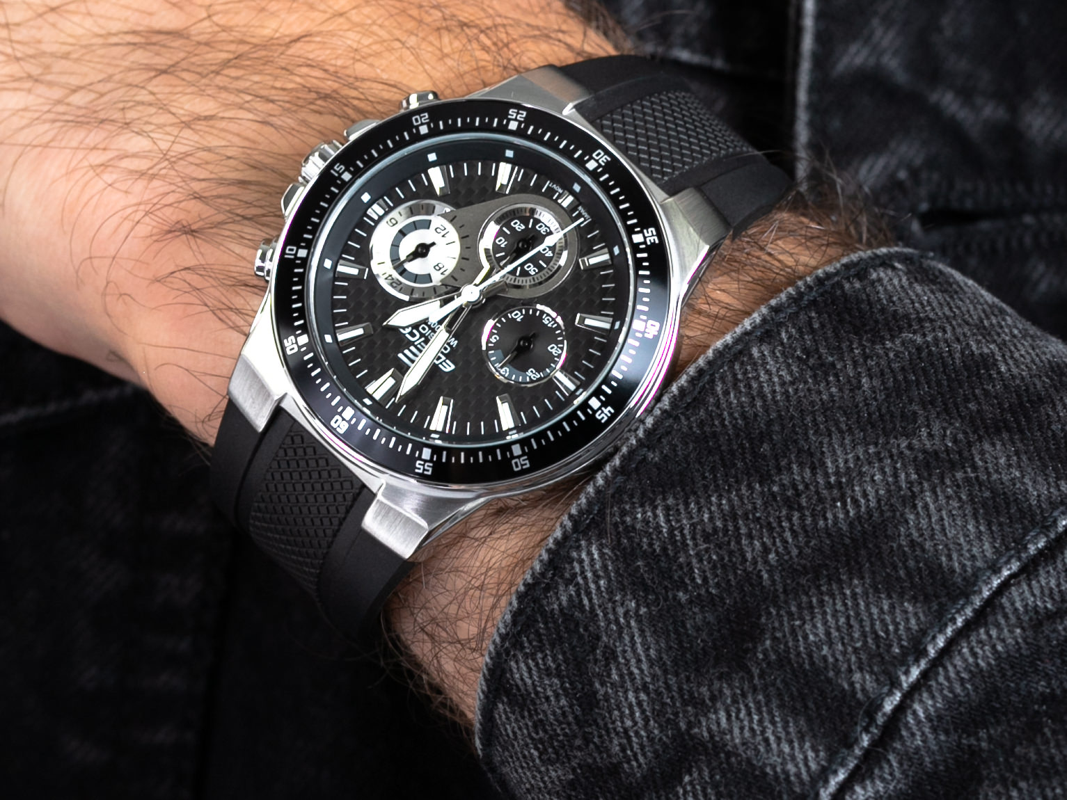 Edifice EF-552-1AVEF zegarek sportowy EDIFICE Momentum