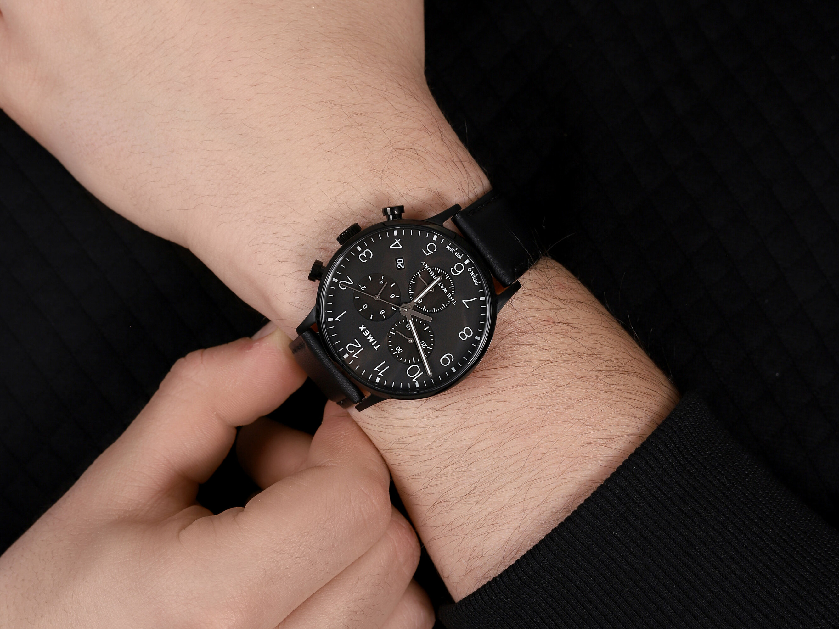zegarek Timex TW2R71800 czarny Waterbury
