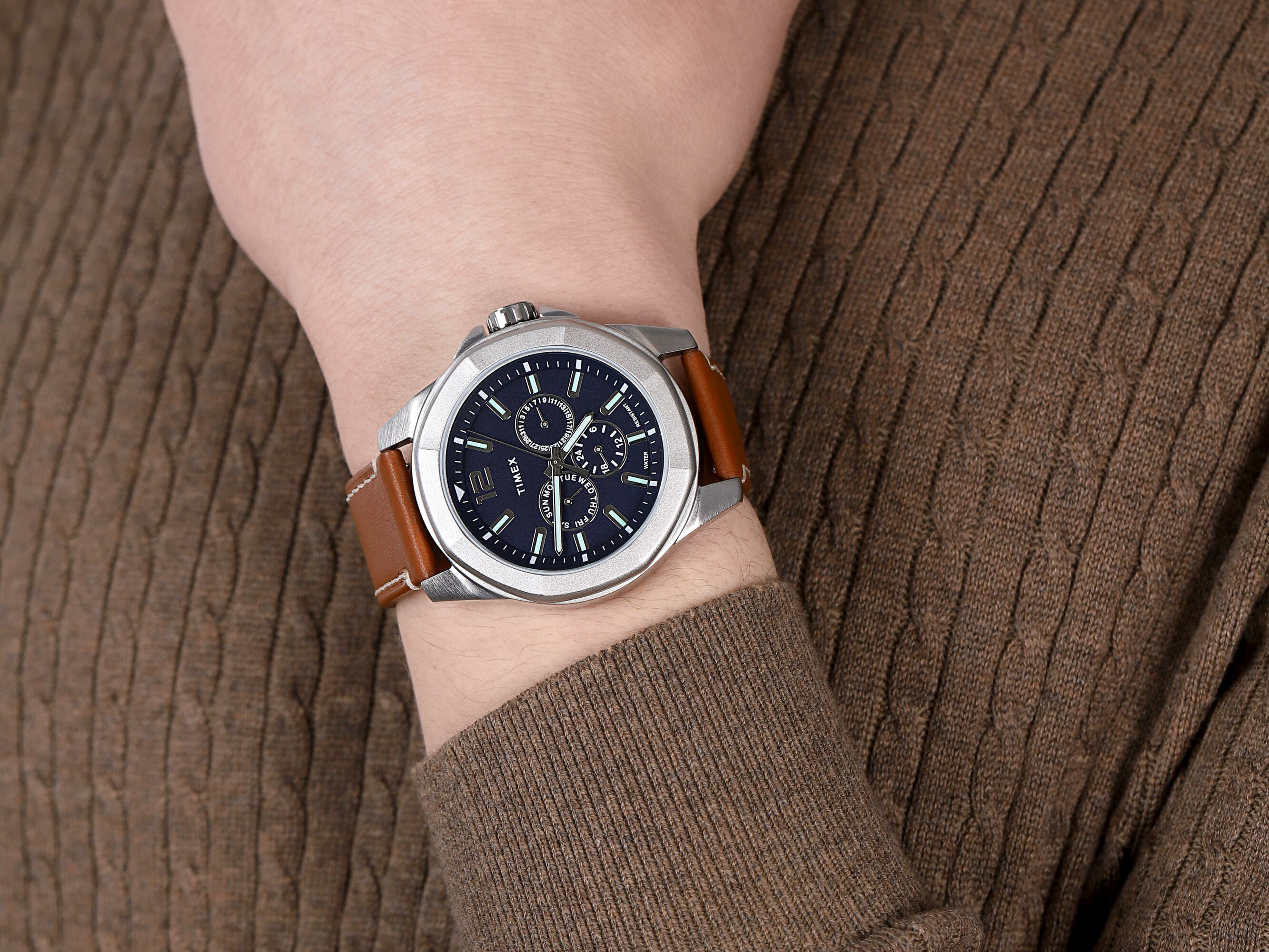 zegarek Timex TW2U42800 srebrny Essex Avenue - miniatura 4