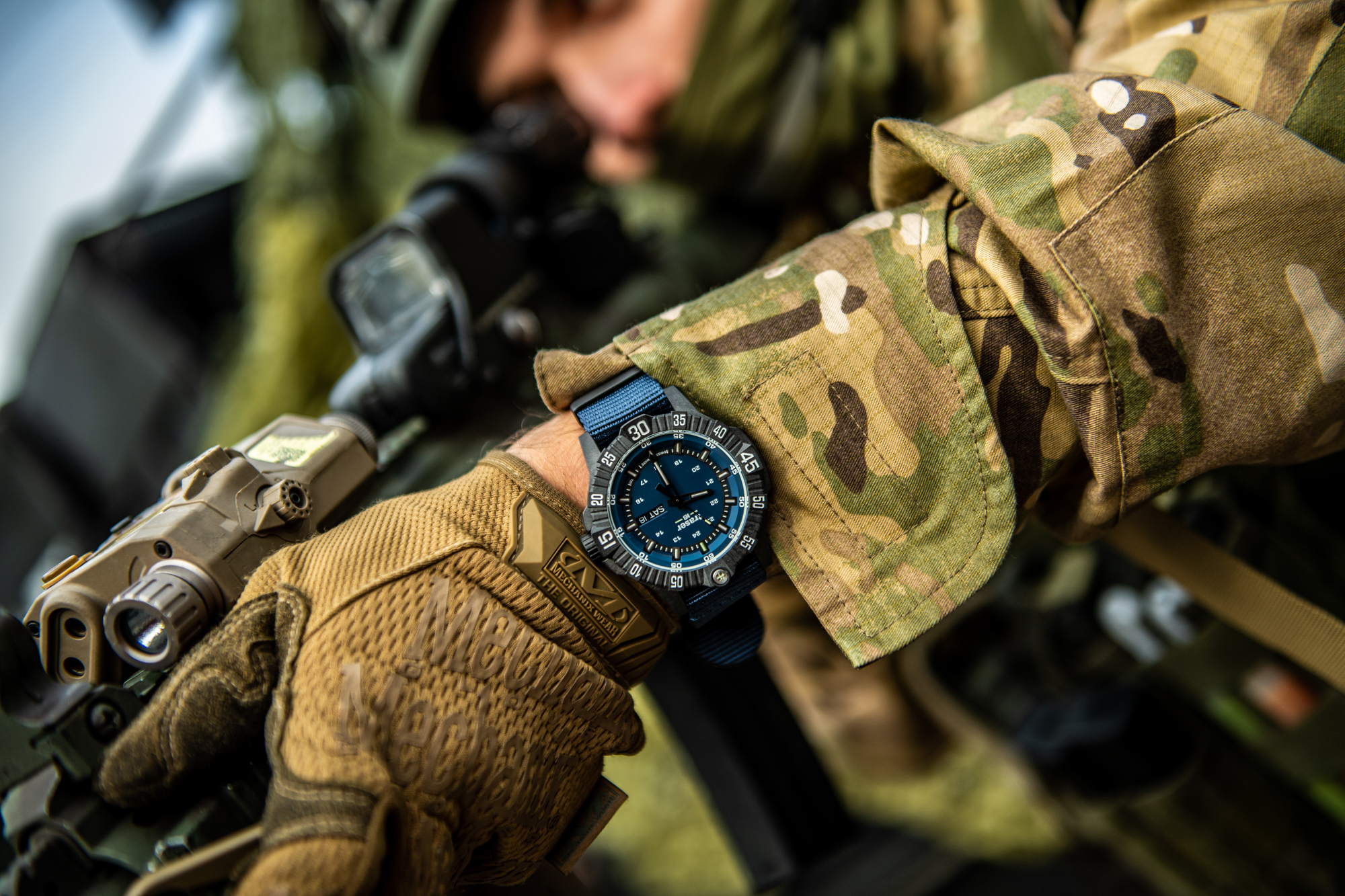 zegarek Traser TS-110724 P99 Q Tactical Blue NATO Strap P99 Q Tactical szafirowe