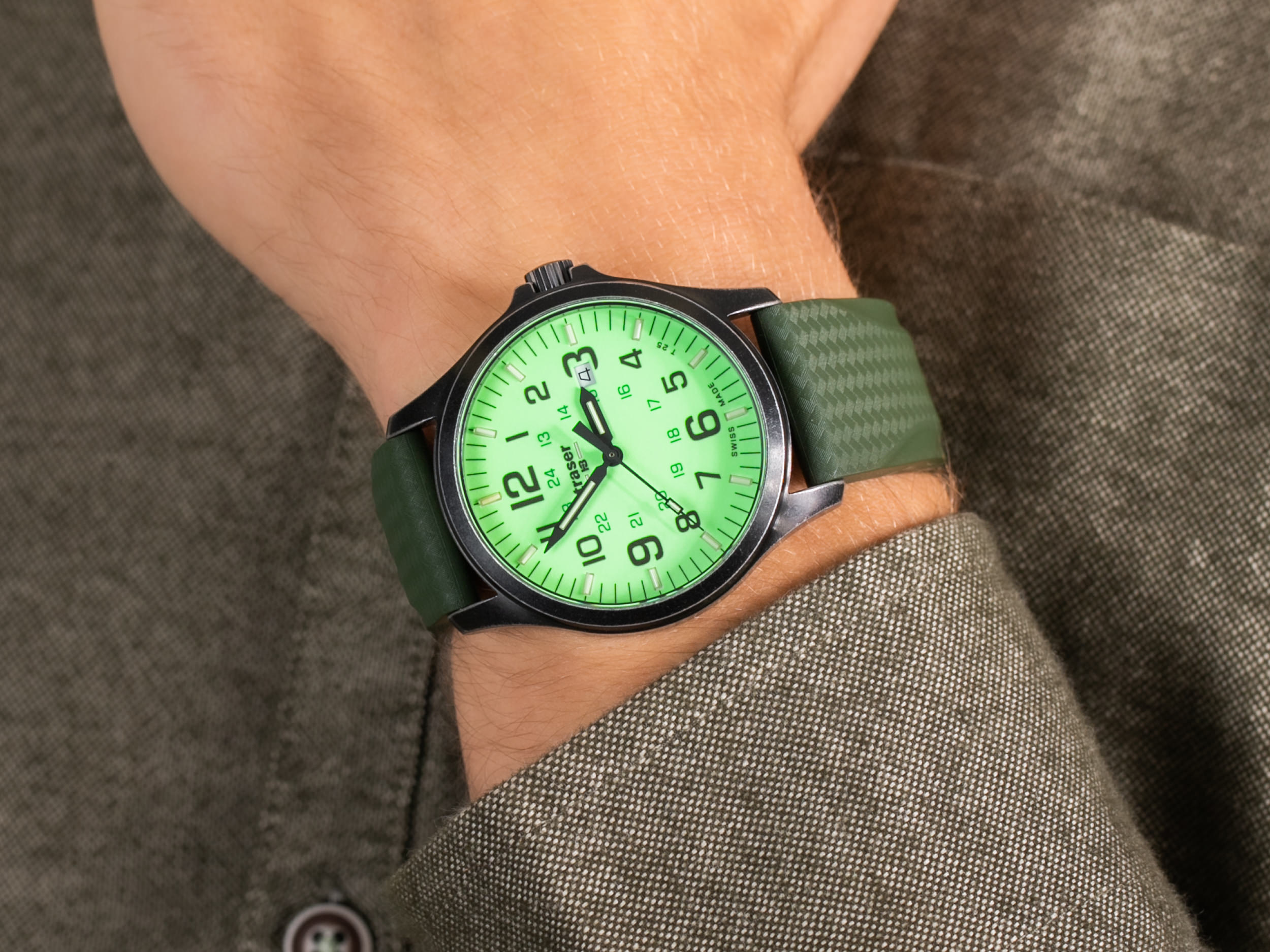 Traser TS-107424 P67 Officer Pro GunMetal Lime zegarek klasyczny P67 Officer Pro