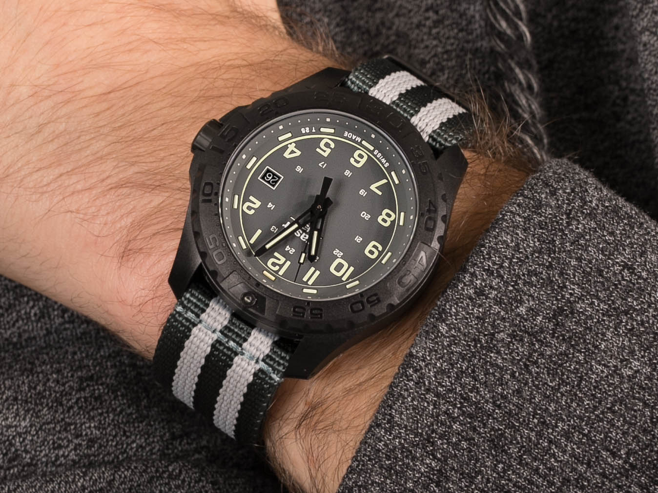 Traser TS-109037 P96 OdP Evolution Grey zegarek klasyczny P96 Outdoor Pioneer - miniatura 4