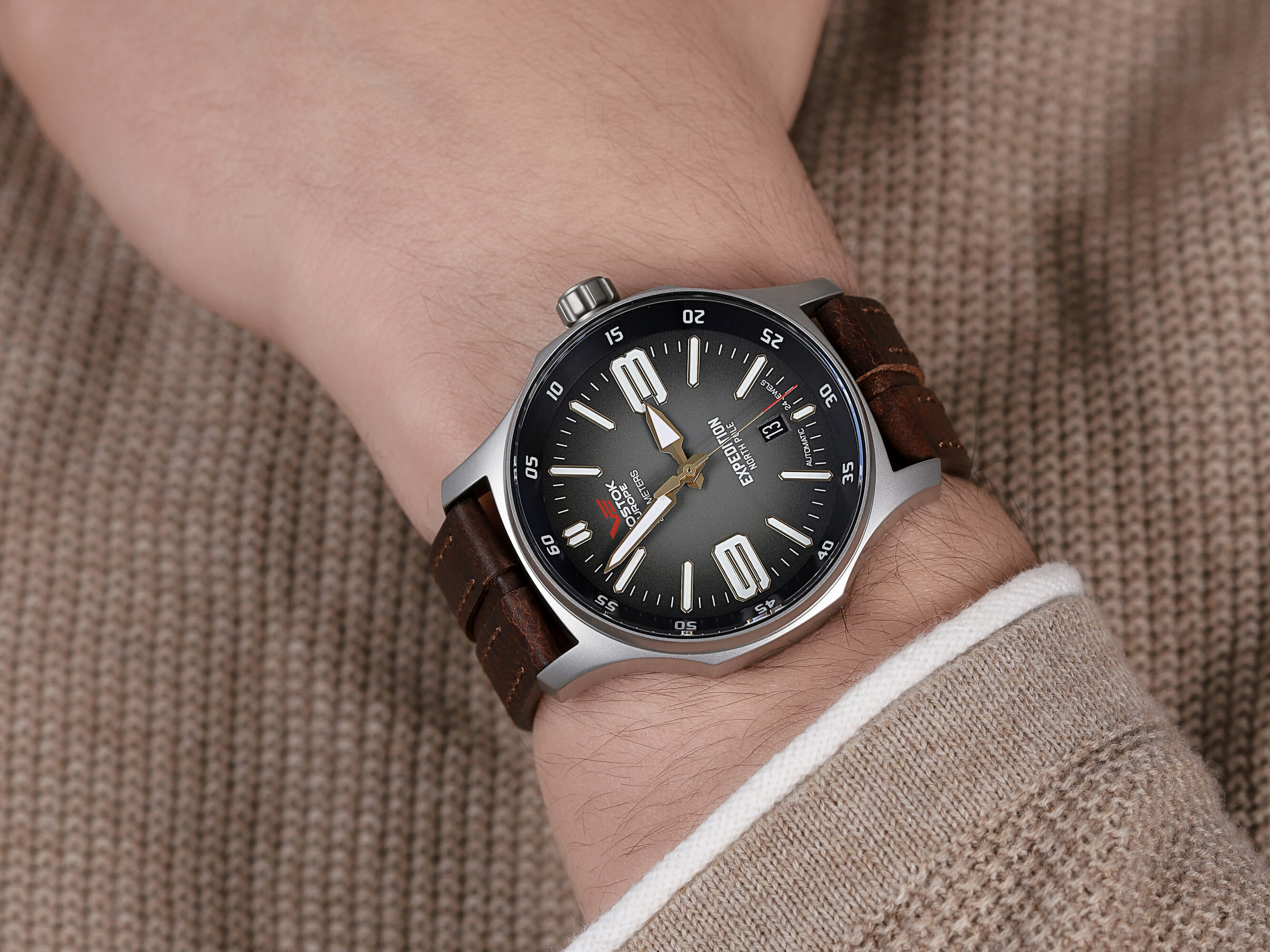 zegarek Vostok Europe NH35A-592A555 srebrny Expedition