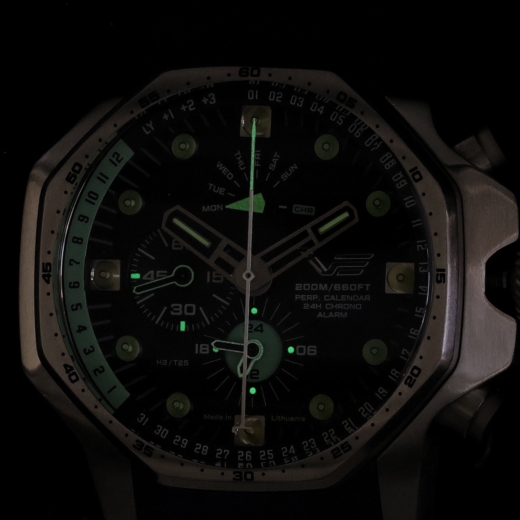 zegarek Vostok Europe YM86-640A695SBL Atomic Age mineralne utwardzane - miniatura 5