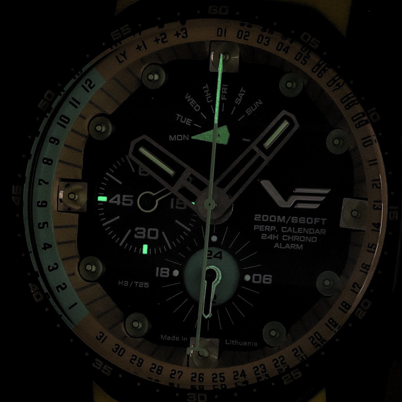 zegarek Vostok Europe YM86-640C697SY Atomic Age mineralne utwardzane - miniatura 5