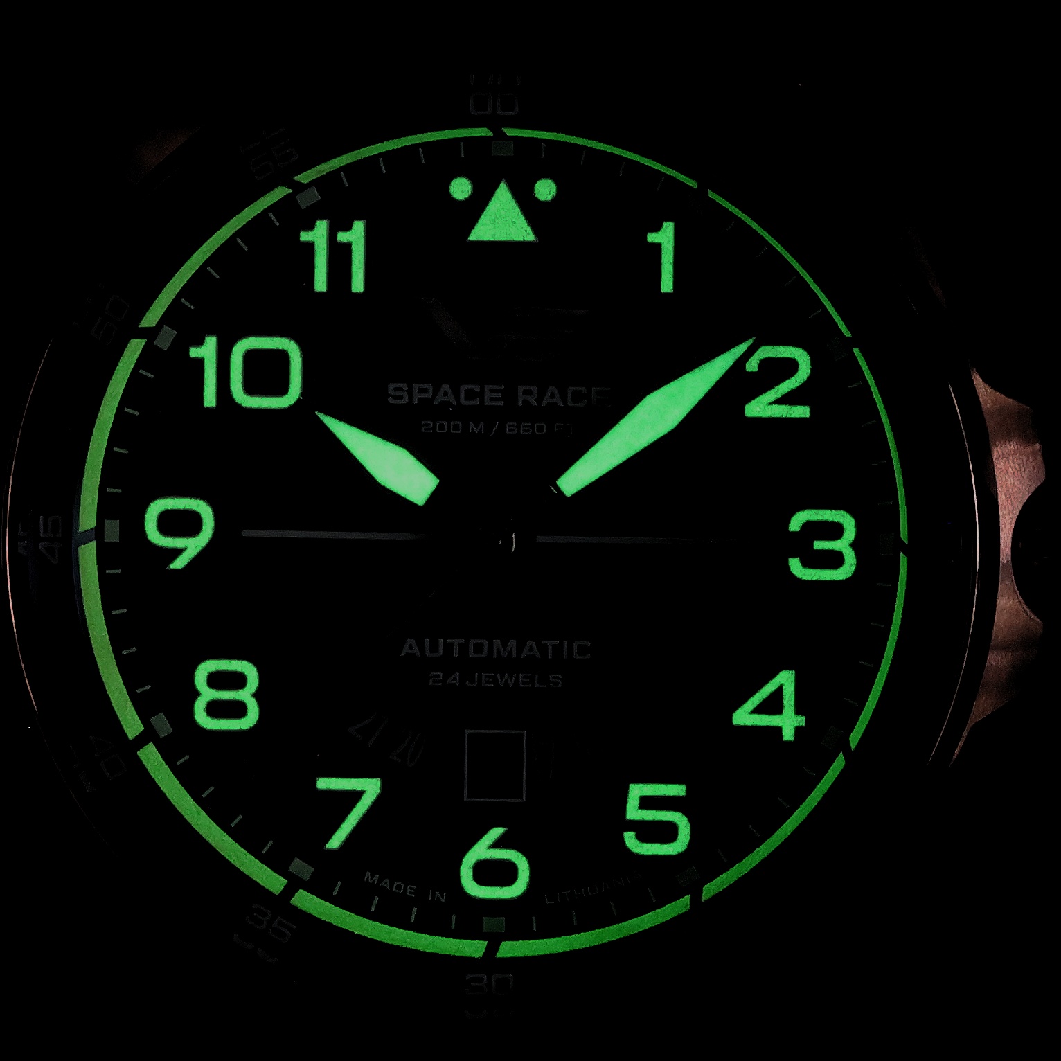 zegarek Vostok Europe YN55-325B746 srebrny Space Race