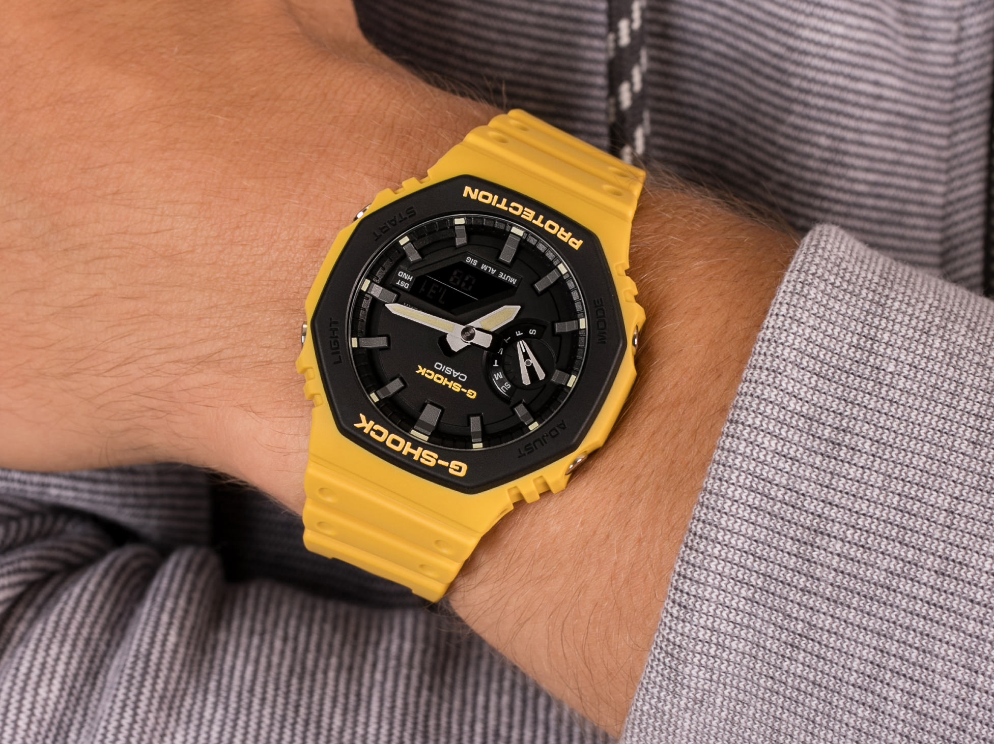 G-Shock GA-2110SU-9AER zegarek sportowy G-Shock
