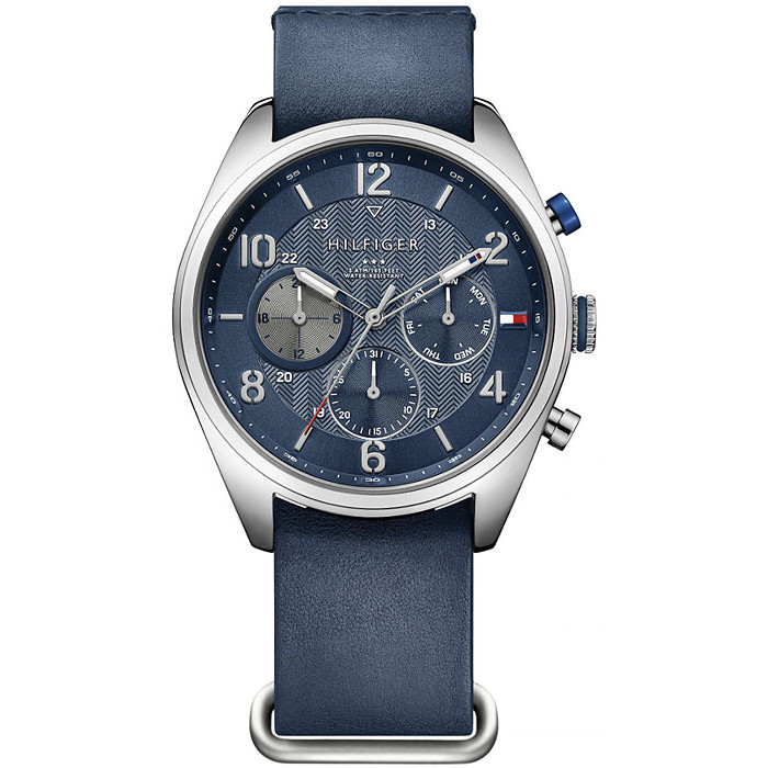 Granatowa tarcza w jodełkę pod stalową kopertą